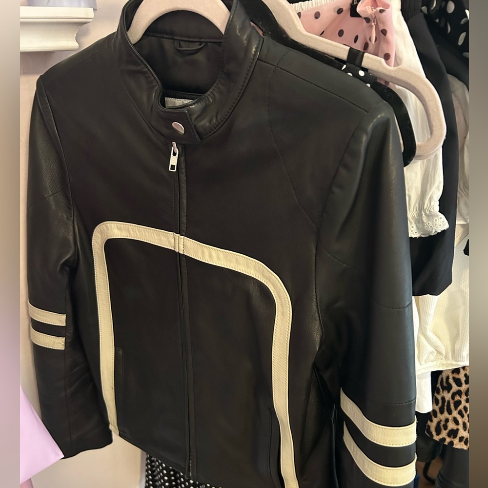 Vintage real leather motorcycle jacket!